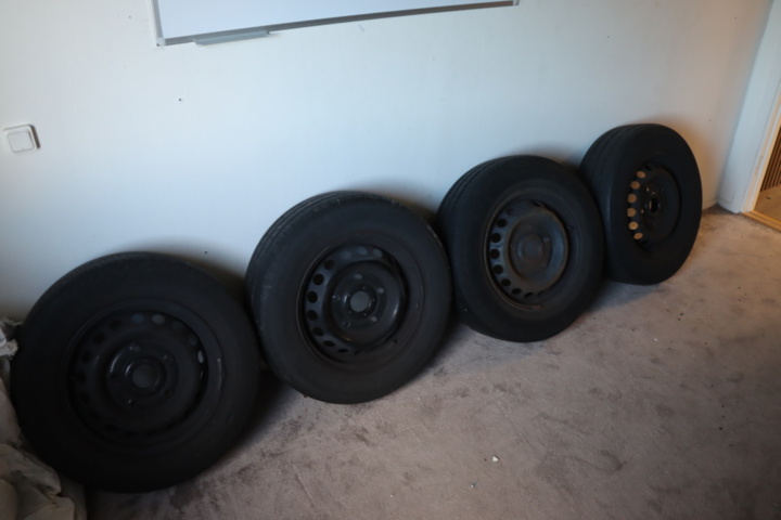1296098-18 Bildäck 215/65 R16C Ford Transit (-18)