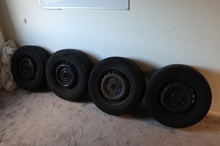 1296098-19 Bildäck 215/65 R16C Ford Transit (-18)