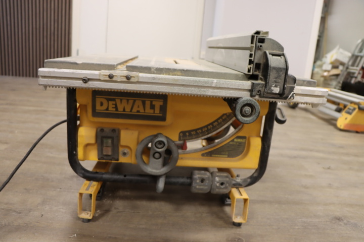 1296102-3 Sågbord Dewalt DW745