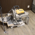 1296103-15 Kakelskärare Dewalt D24000 med ställning/kar