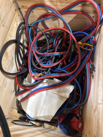 1532163-7 Startkablar och elkablage
