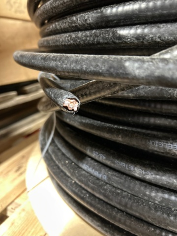 1532172-8 32 pall material från telecomistallatör