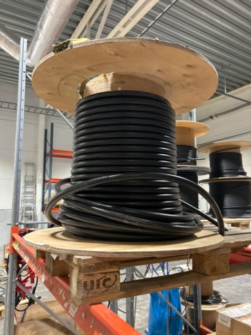 1532172-27 32 pall material från telecomistallatör