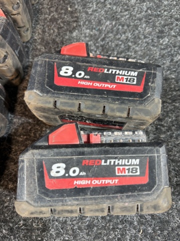 1516525-2 Batterier - Milwaukee