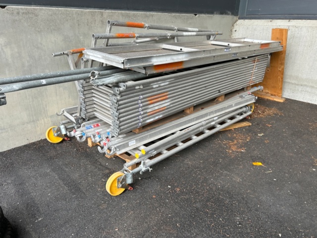 1532181-1 Work platform and scaffolding HAKI etc.