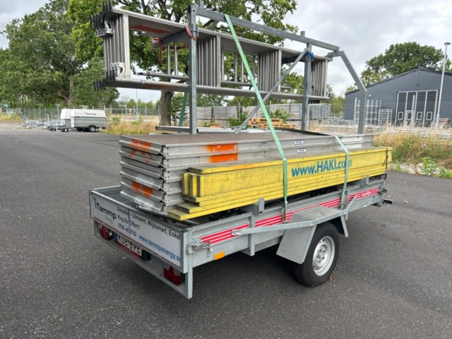 1532182-4 Ställningstrailer Sävsjösläpet/HAKI 1300 kg 2019