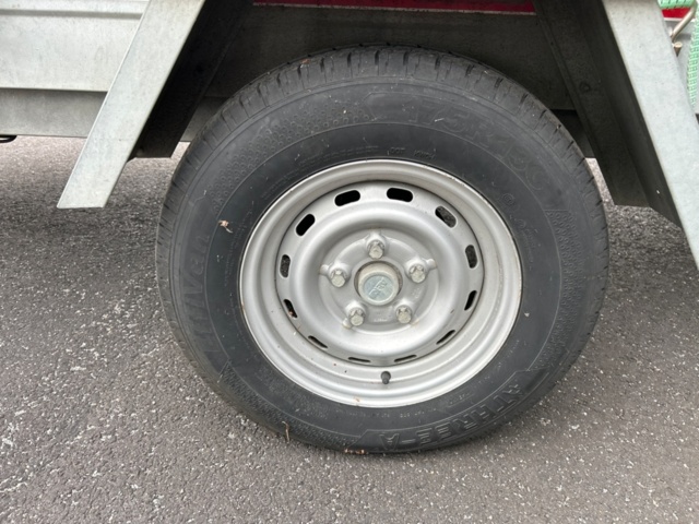 1532182-13 Ställningstrailer Sävsjösläpet/HAKI 1300 kg 2019