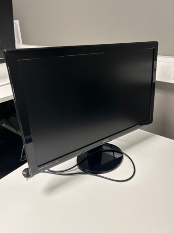 1532218-6 Två elektriska skrivbord Edsbyn