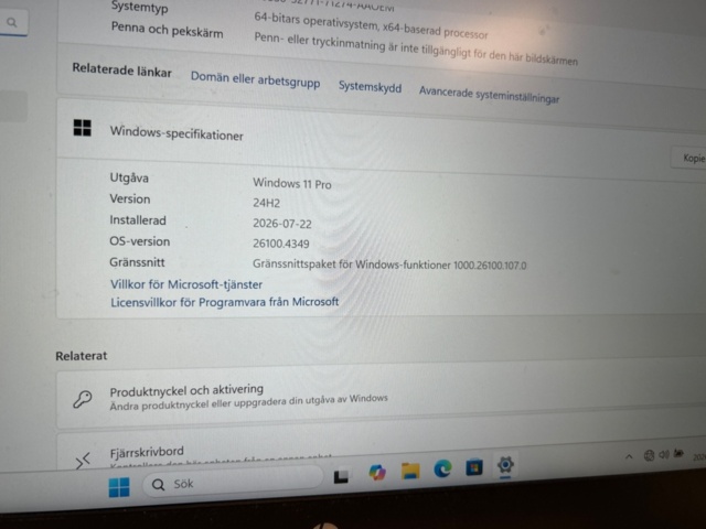 1532215-4 Bärbar dator HP med dubbla skärmar