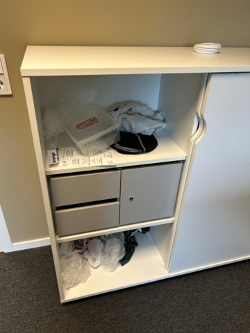 1532208-6 Elektriskt skrivbord och kontorsskåp