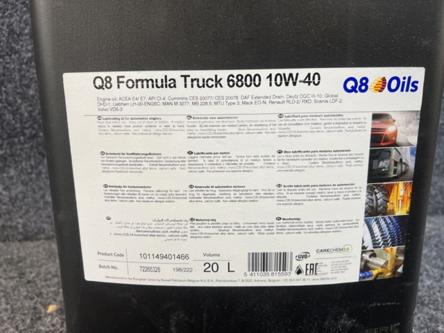 1557453-2 Smörjolja Q8 Formula Truck 6800 10W-40
