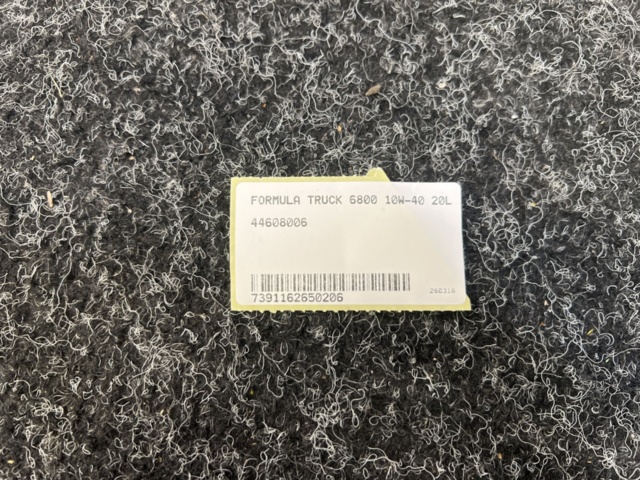 1557453-4 Smörjolja Q8 Formula Truck 6800 10W-40