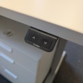 1532191-3 Arbetsplats med elskrivbord, arbetsstol och skåp