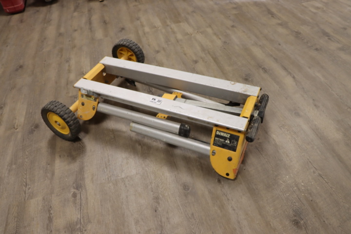 1296104-3 Stativ med hjul Dewalt DE7400