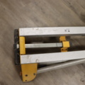 1296104-5 Stativ med hjul Dewalt DE7400