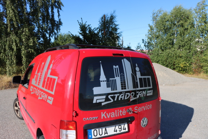 1559512-17 VW Caddy Kombi 1.9 TDI, 105hp, 2009