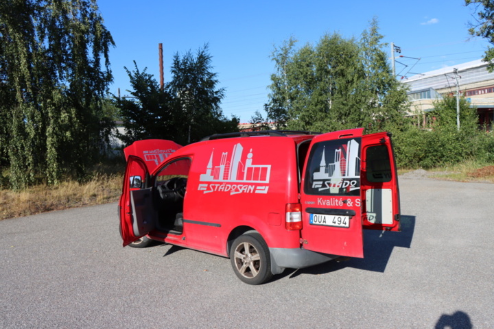 1559512-29 VW Caddy Kombi 1.9 TDI, 105hp, 2009