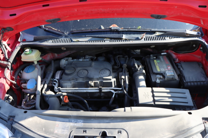 1559512-39 VW Caddy Kombi 1.9 TDI, 105hp, 2009