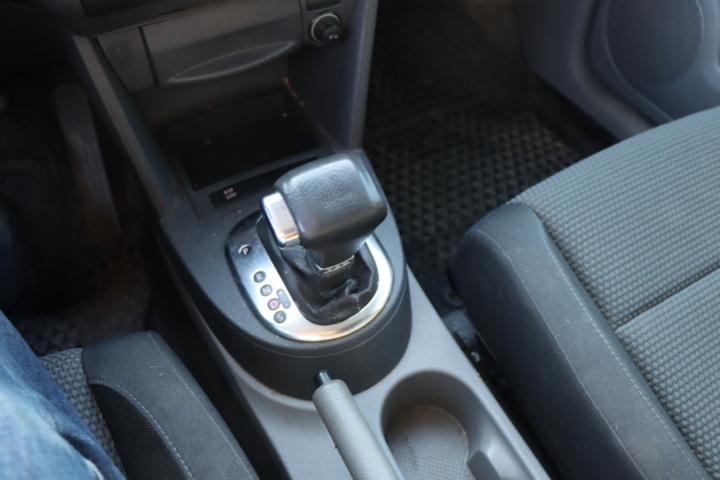 1559512-57 VW Caddy Kombi 1.9 TDI, 105hp, 2009