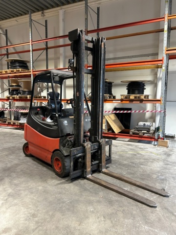 Eltruck Linde E35 år 2000 (12219 h)
