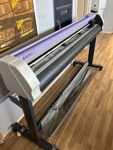 1545944-3 Skärplotter med stativ - Mimaki CG-160FX