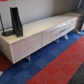 1545961-5 Möbler - tv-bänk, sidobord och skrivbord