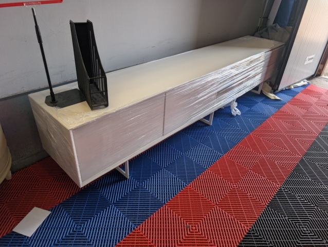 1545961-5 Möbler - tv-bänk, sidobord och skrivbord