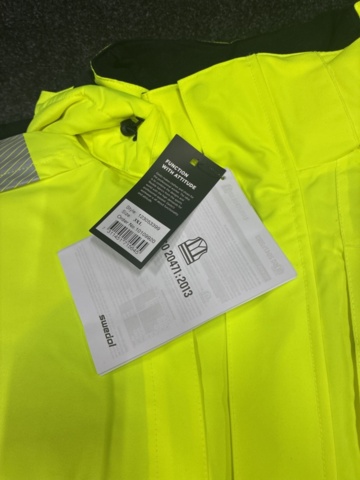 1559637-3 Vinterjacka Gesto Essential G305, Strl 3XL