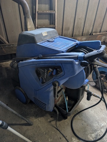 1545958-3 Hetvattentvätt med tillbehör - Nilfisk MH 7P