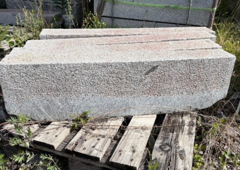12 st Granitkantsten RV2 Radie 12.0m 300x120mm