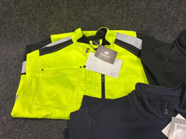 1559647-6 3 st Sweatshirt & jacka Björnkläder, Strl 2XL