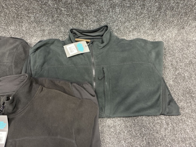 1559648-7 3 st Fleecejackor Gesto, Strl 2XL
