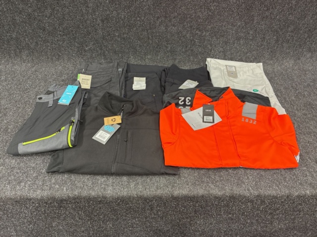 7 st Arbetsbyxor, mammabyxor, varseljacka & sweatshirt, blandade storlekar