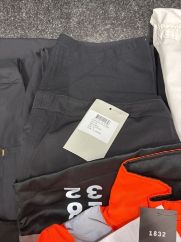 1559654-6 7 st Arbetsbyxor, mammabyxor, varseljacka & sweatshirt, blandade storlekar