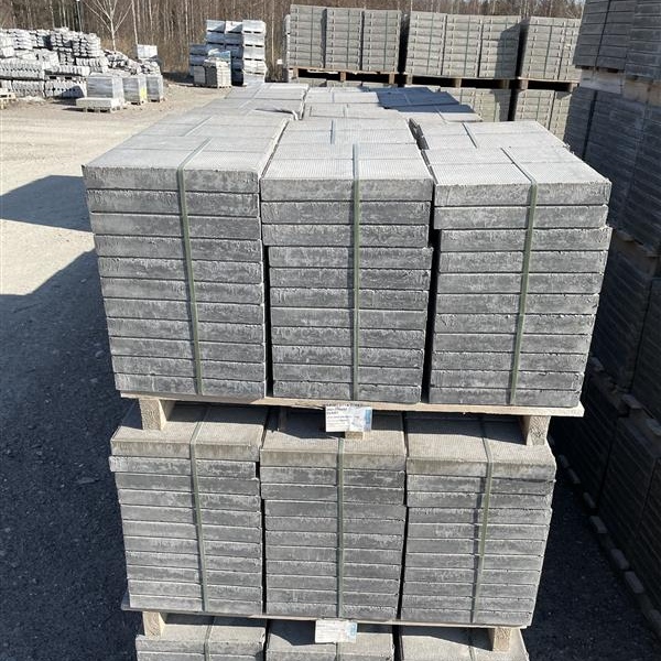 1559689-2 1 pallet Wet-pressed Ground Tile Natural Grey 9.55 sq m