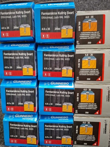 1557894-4 12 st Förpackningar Farmarskruv Kullrig Svart & Vit 4.8x35mm, Gunnebo