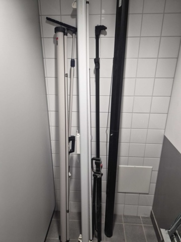 Projektordukar och stativ, parti - Euroscreen och Nobo, ca 2 m