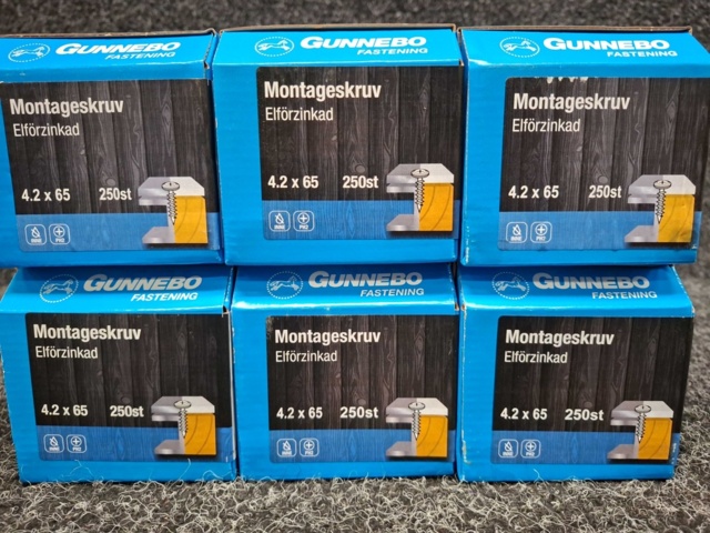 1557908-3 1500 st Montageskruv Elförzinkad 4.2x65mm, Gunnebo
