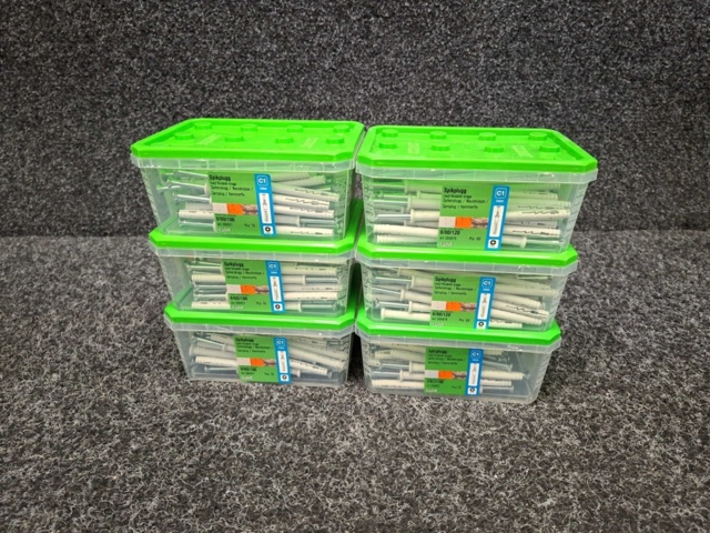 1557923-1 6 st Förpackningar Spikplugg, Essve