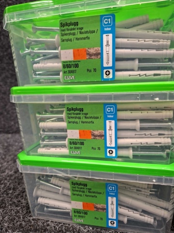 1557923-3 6 st Förpackningar Spikplugg, Essve