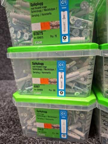 1557924-3 6 st Förpackningar Spikplugg, Essve