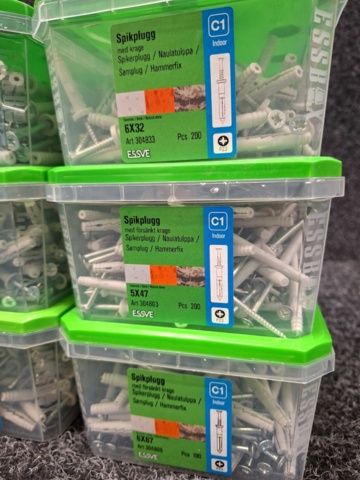 1557924-4 6 st Förpackningar Spikplugg, Essve