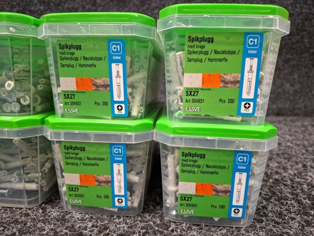 1557925-5 6 st Förpackningar Spikplugg, Essve