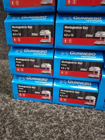 1557927-5 27 st Förpackningar Montageskruv Borr, Gunnebo