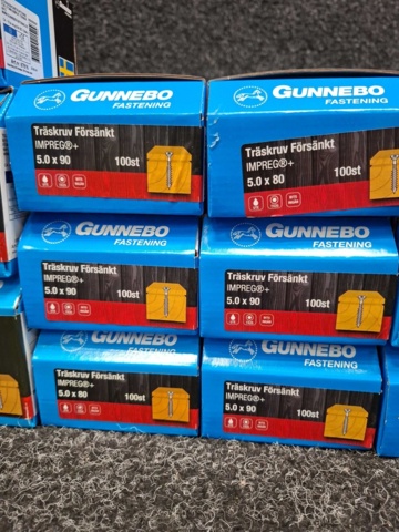 1557930-4 18 st Förpackningar Träskruv Försänkt, Gunnebo