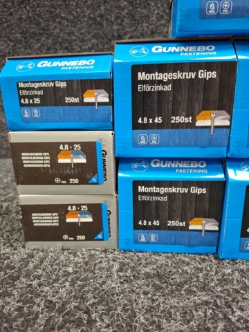 1559838-3 11 st Förpackningar Montageskruv Gips, Gunnebo