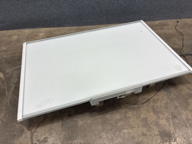 1559869-2 Interaktiv skrivtavla Smart Board M600 SBM6 Pen Tray