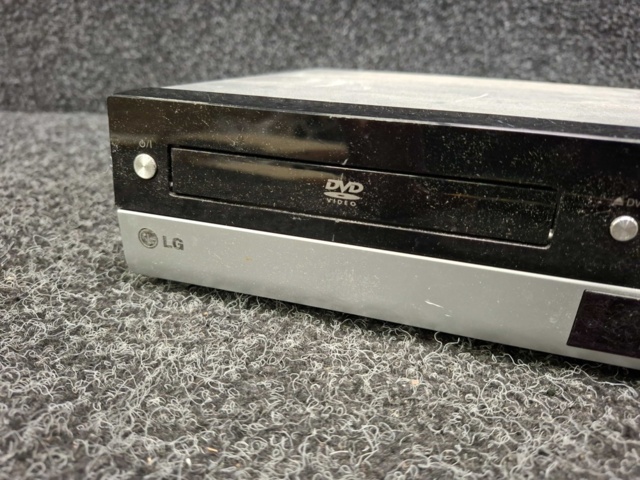 1559884-2 Dvd-spelare LG V290