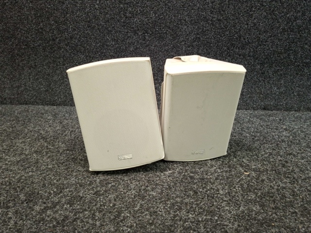2 st Högtalare APart SDQ5P