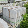 1559040-1 12 st Granitkantsten GV2 Radie 1.0m 300x120mm